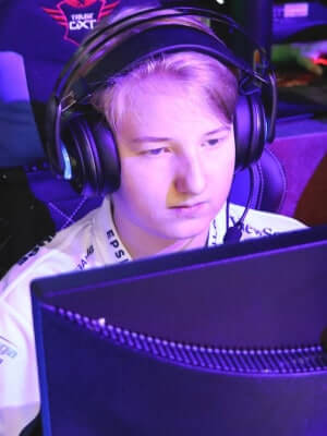 Zyppan valorant player