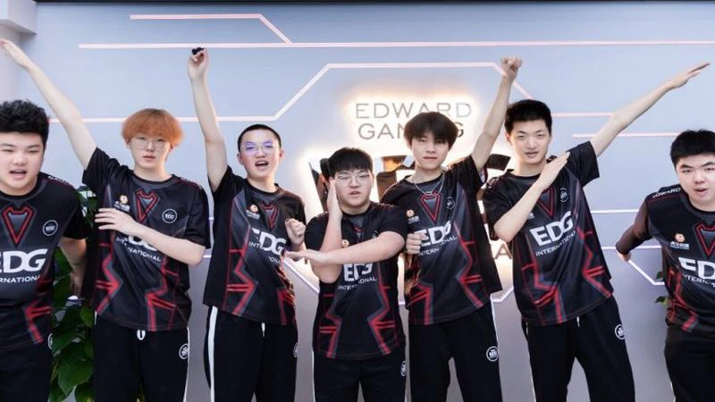 EDward Gaming team