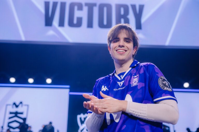 Movistar KOI stay alive in LoL Worlds 2025